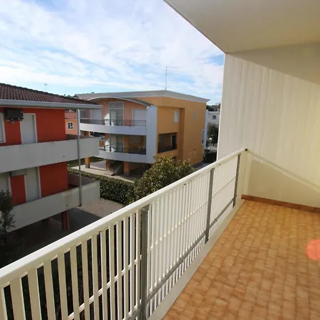 Cozy With Two Balconies Next To The Sea Apartment *