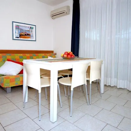 Cozy With Two Balconies Next To The Sea Bibione