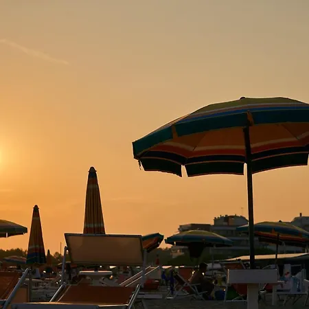 Cozy With Two Balconies Next To The Sea Apartment Bibione