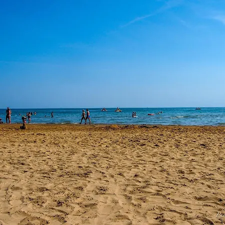 Daire Cozy With Two Balconies Next To The Sea Bibione