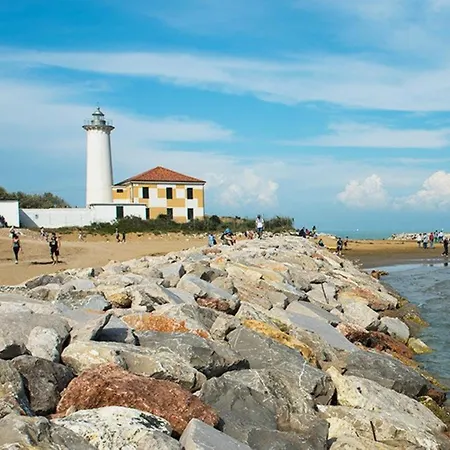 Cozy With Two Balconies Next To The Sea Bibione